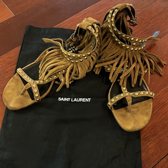 Saint Laurent | Gladiator Suede Fringe Flat Studded Sandals Tan 35 - Picture 6 of 8
